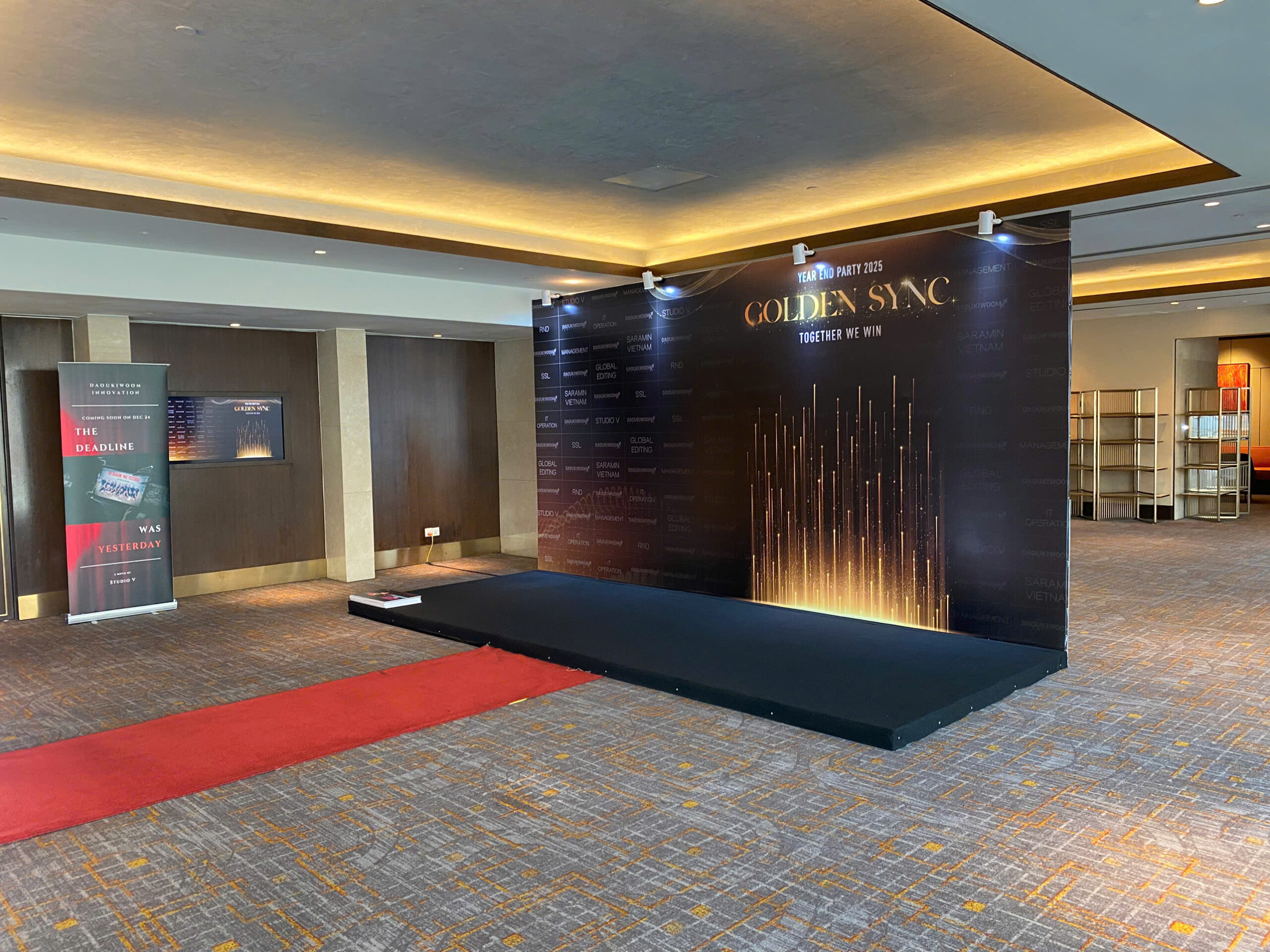 THI CÔNG BACKDROP HỒ CHÍ MINH, :"SÁNG TẠO KHÔNG GIAN SỰ KIỆN ĐẲNG CẤP TẠI HCM"