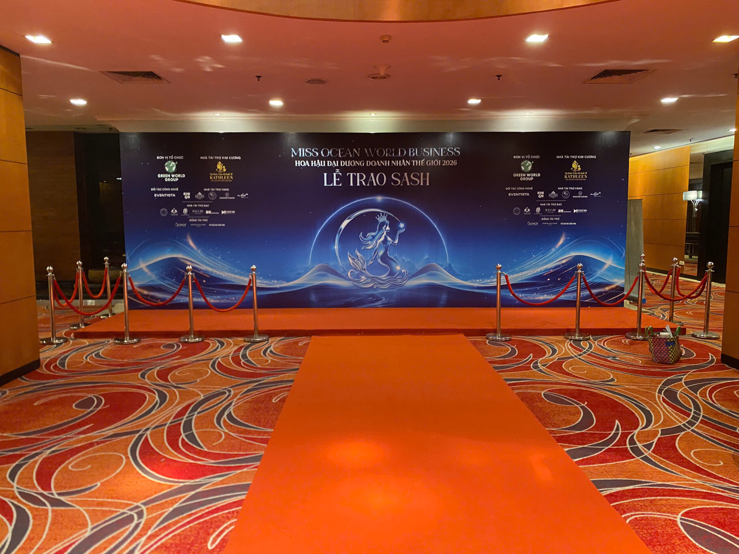 THI CÔNG BACKDROP HỒ CHÍ MINH, :"SÁNG TẠO KHÔNG GIAN SỰ KIỆN ĐẲNG CẤP TẠI HCM"