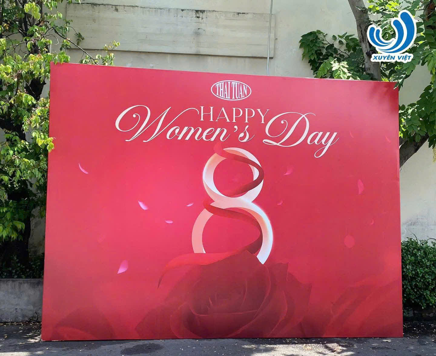 Thi công backdrop ngày quốc tế phụ nữ 8/3