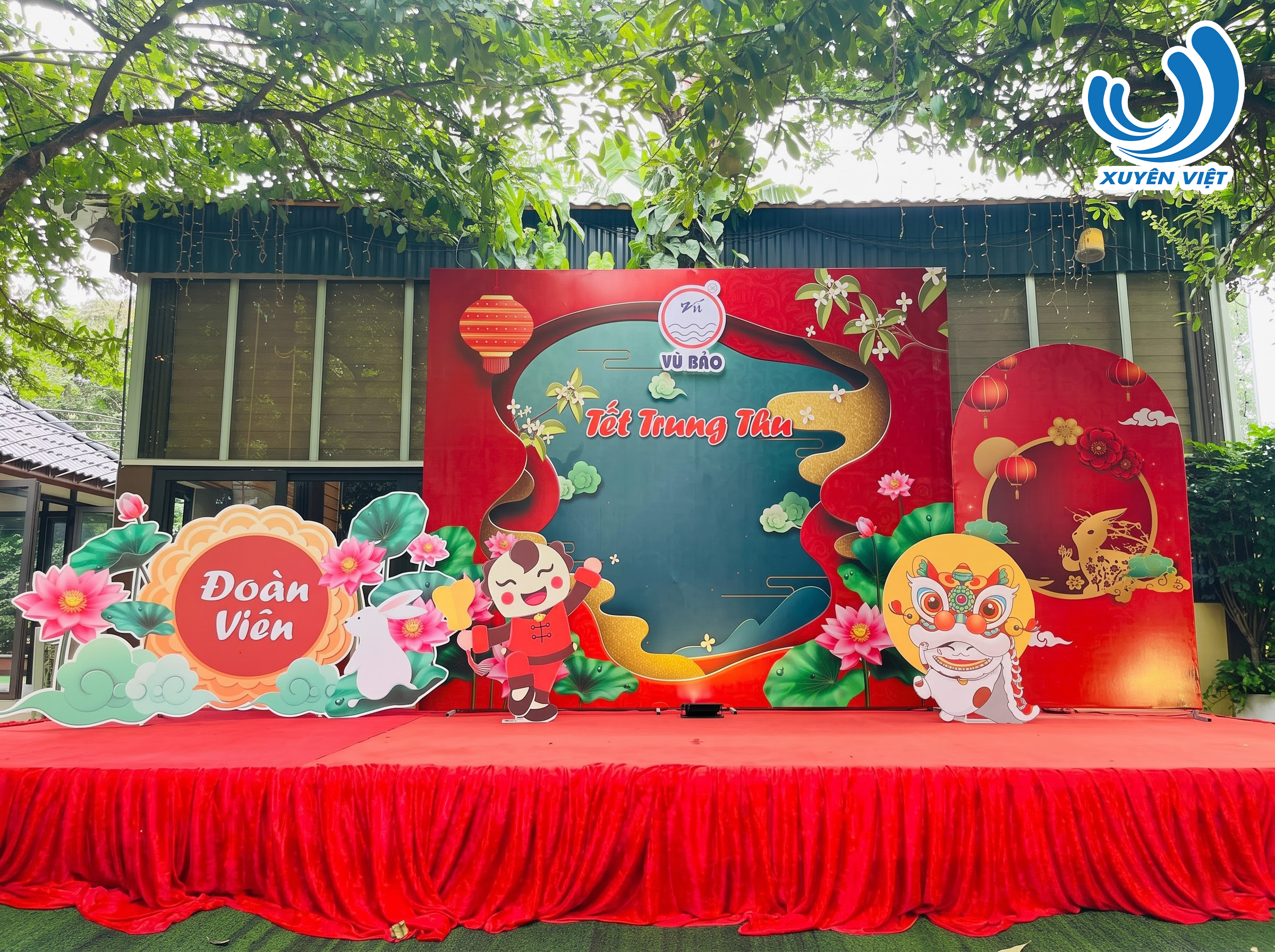 Thi Công Backdrop Trung Thu Trọn Gói Đẹp Chuẩn Chỉnh Với Xuyên Việt ADS